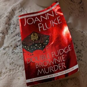 Joanne Fluke's Double Fudge Brownie Murder Paperback Book
